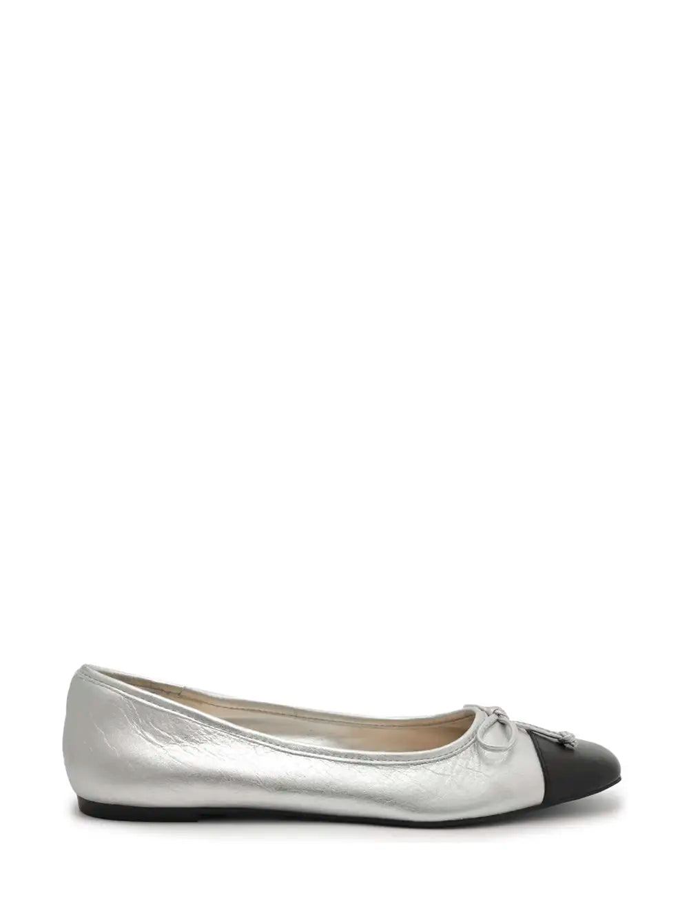 Sabrina Arezzo in pelle beige e puntale argento