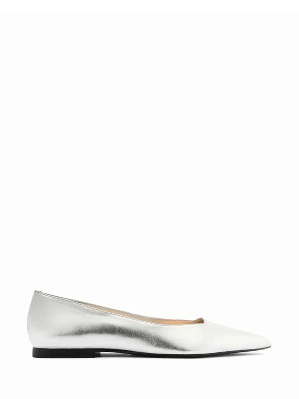 Sabrina Arezzo in Silver Leather with a Fine Toe Cap