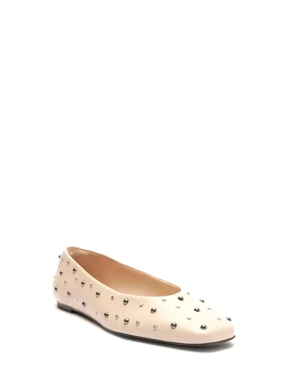 Sabrina Arezzo in pelle beige e borchie