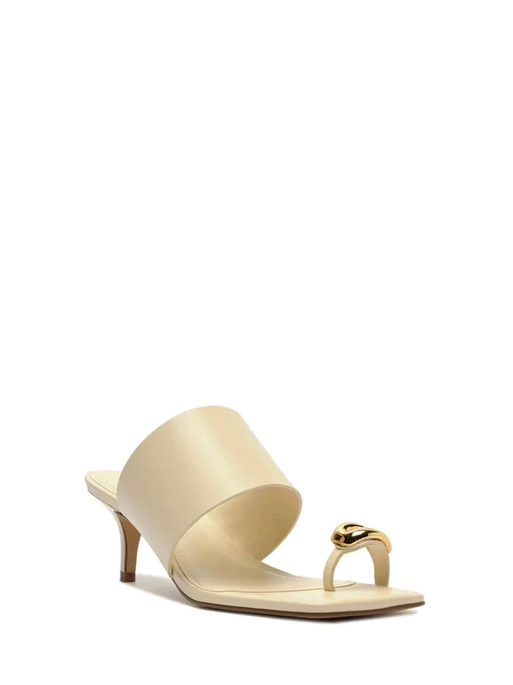 Sandália em Pele Off-White e Metal Bold
