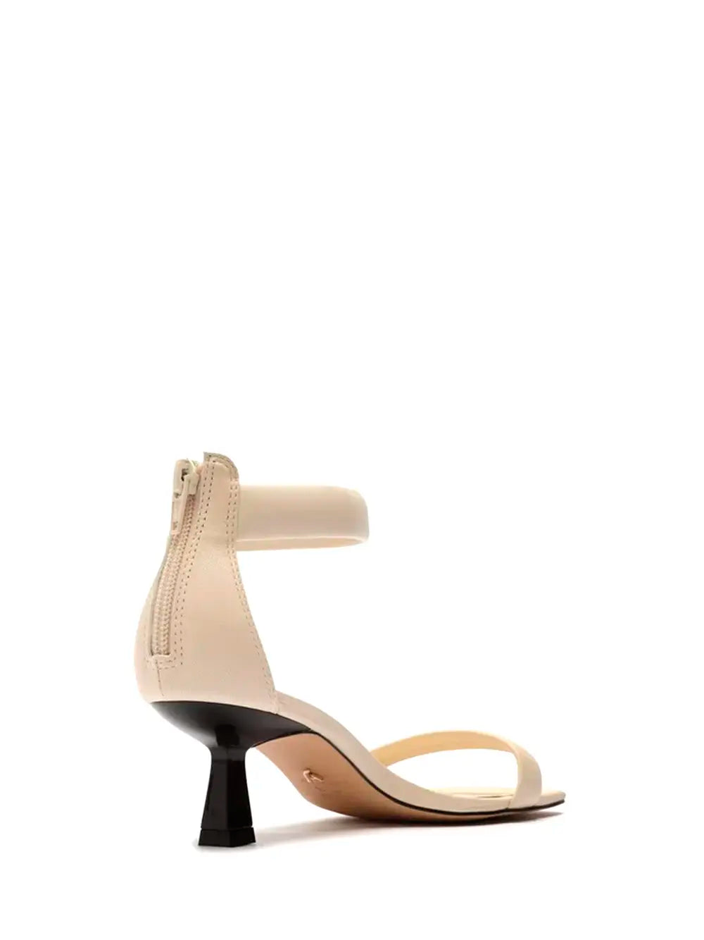 Sandalo Arezzo in pelle bianca con due cinturini