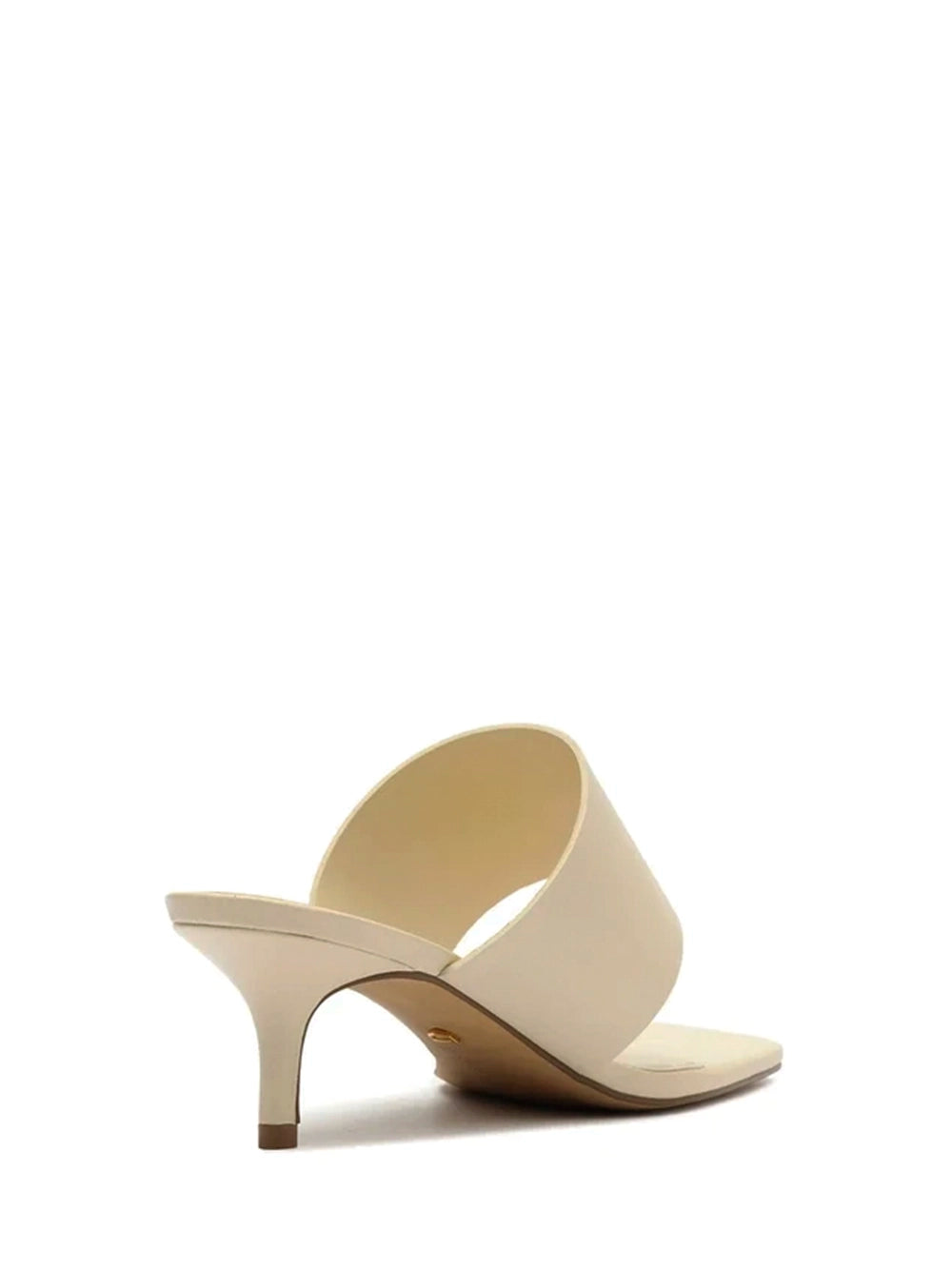 Sandália em Pele Off-White e Metal Bold